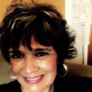 Meet your Posher, Joni